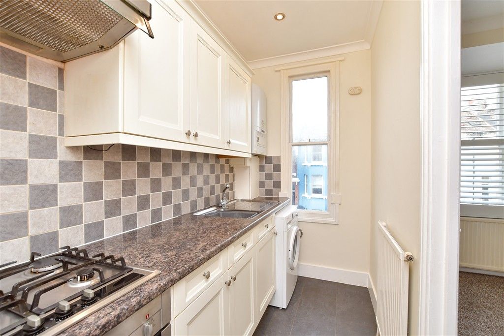 Property photo 1 of 7 Kitchen