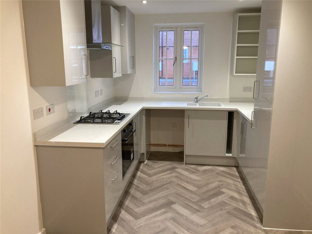 Property photo 2 of 9 Picture No. 04