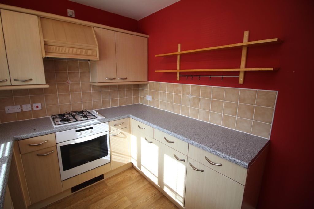 Property photo 3 of 11