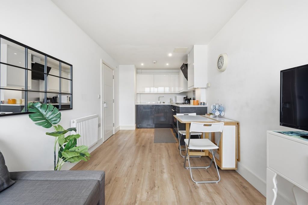 Property photo 3 of 7