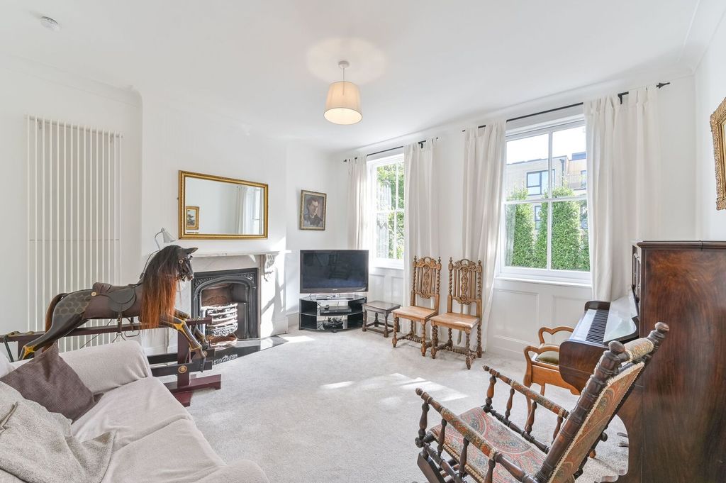 Property photo 2 of 43