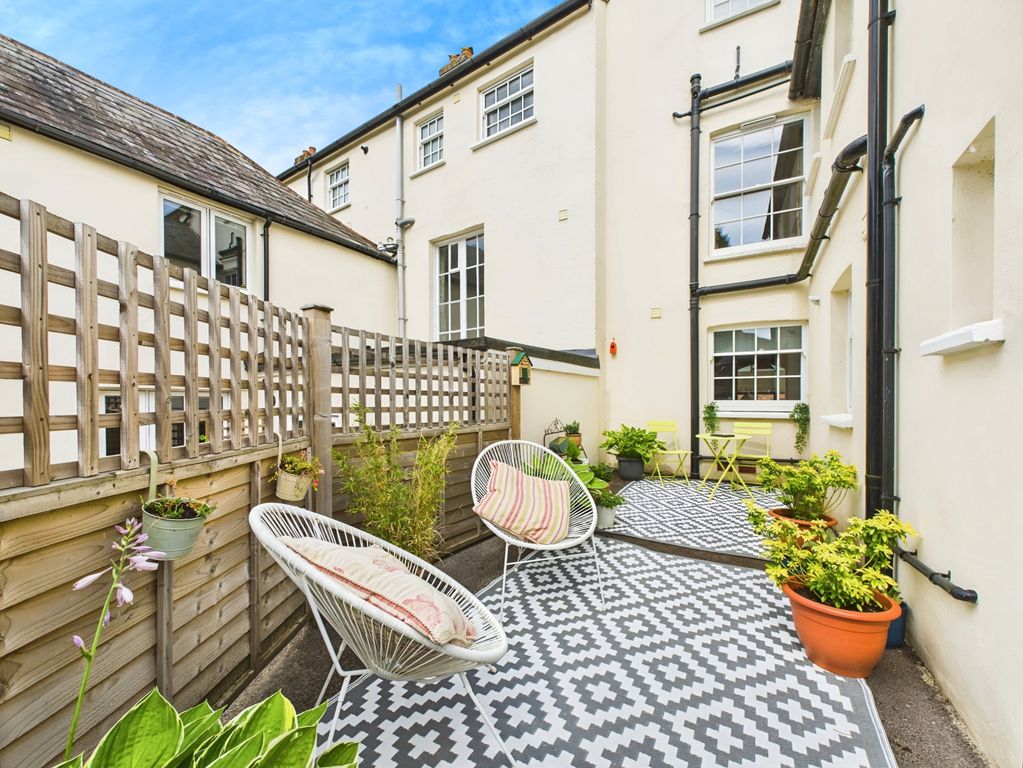 Property photo 2 of 18 5B80A772-Cam04018G0-Pr0287-Still004