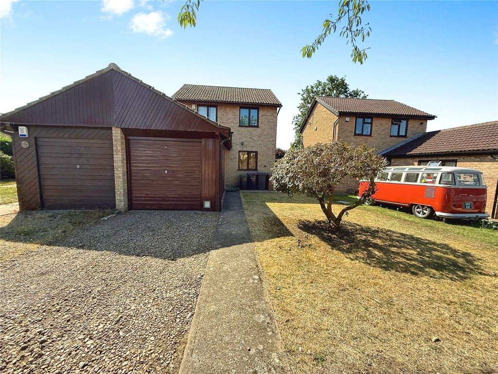 Property photo 1 of 12 Outside