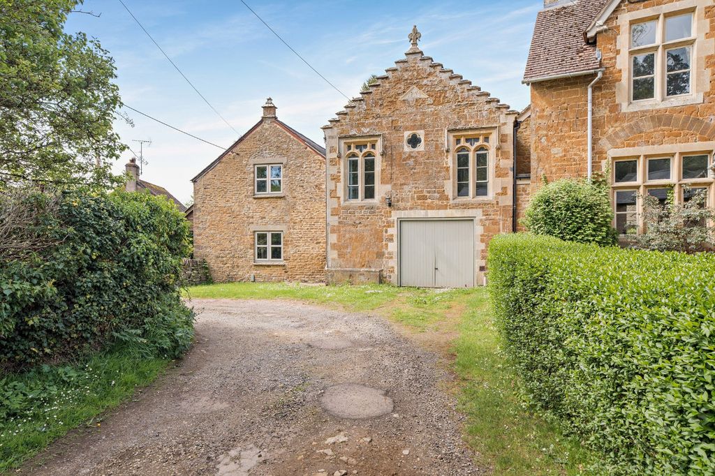 Property photo 3 of 11 Picture No. 05