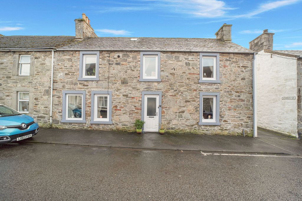 Property photo 1 of 31