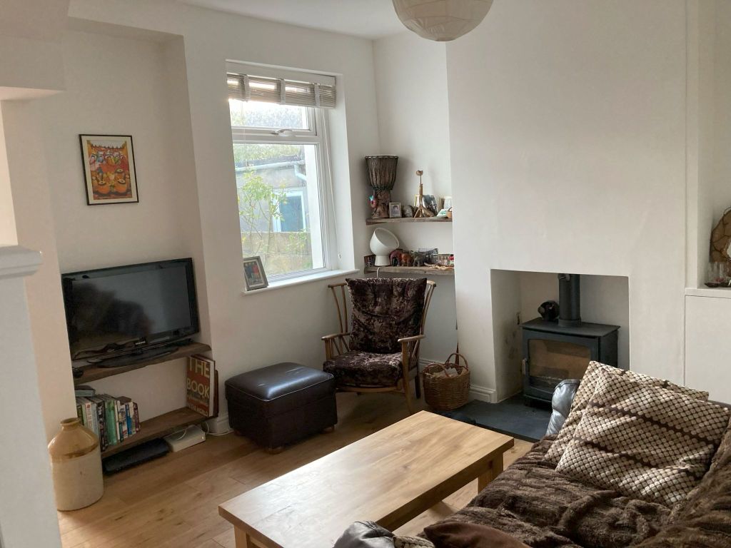 Property photo 2 of 11