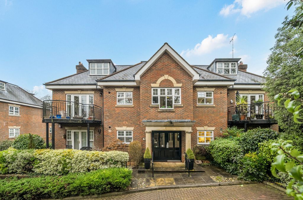 Property photo 1 of 18