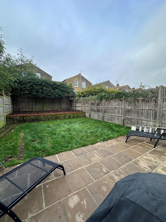 Property photo 3 of 6