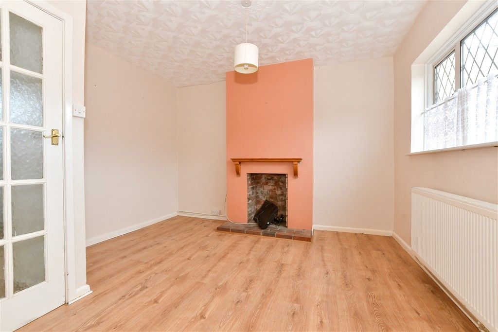 Property photo 3 of 13 Dining Area