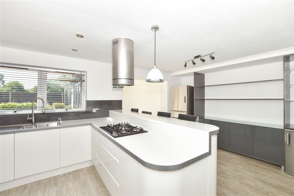 Property photo 1 of 15 Kitchen