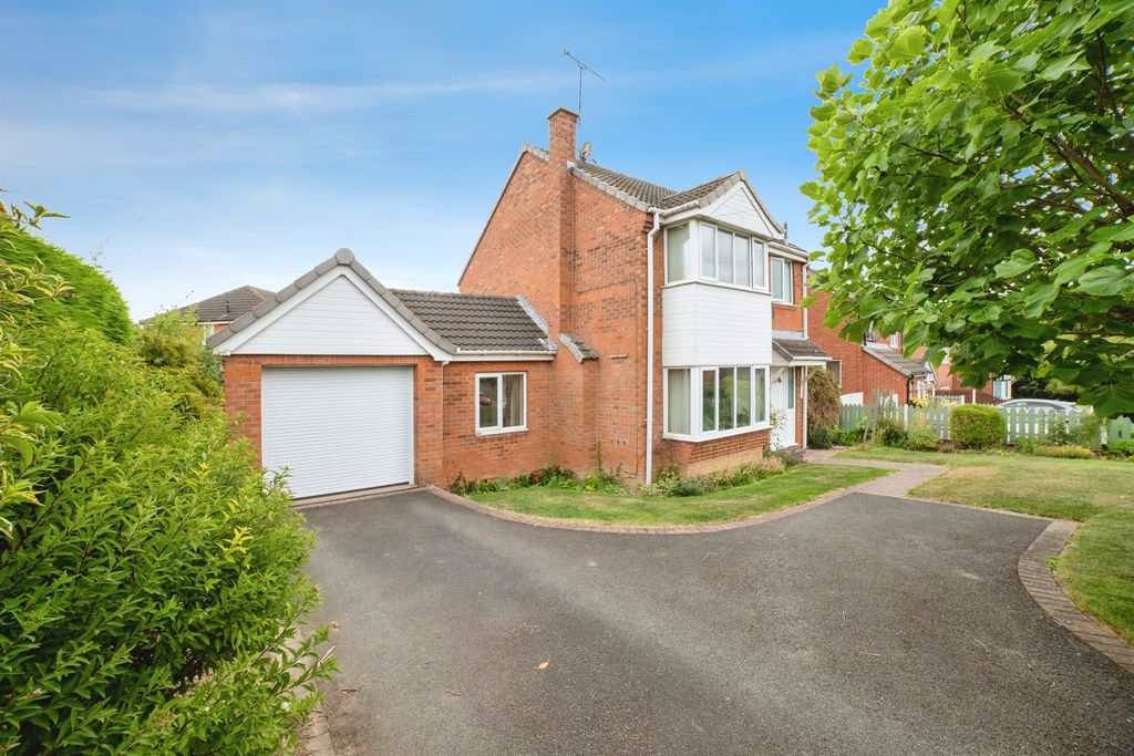 Property photo 1 of 17