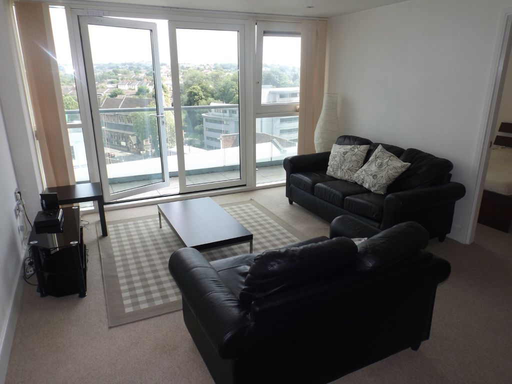 Property photo 2 of 14