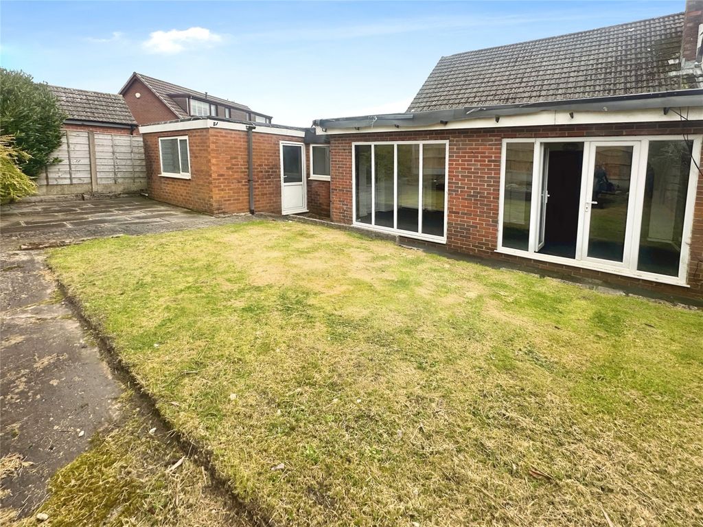 Property photo 3 of 16 Picture No. 02