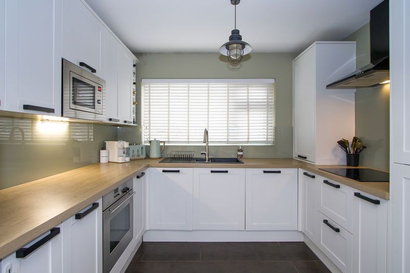 Additional image 10 of 2 bed flat for saleAlbany Court, Beach Road, Penarth CF64
