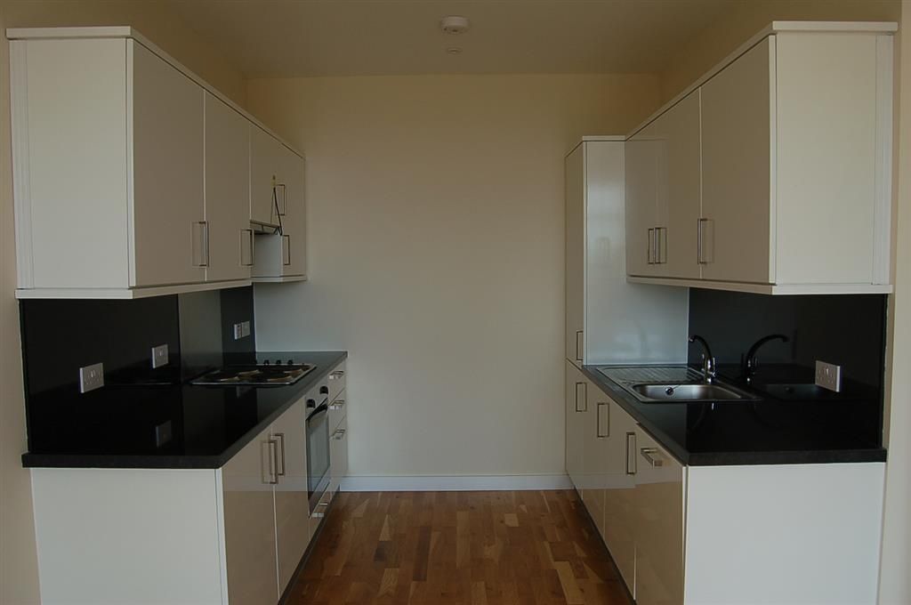 Property photo 3 of 5 Kitchen