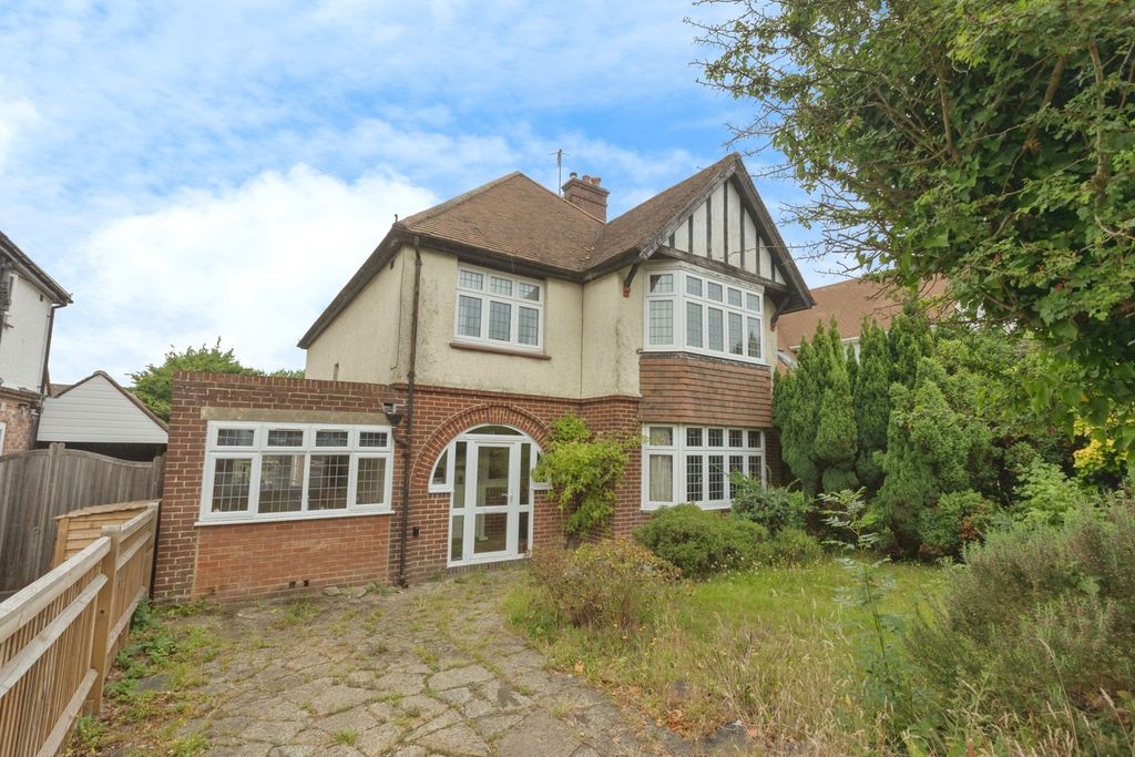Property photo 1 of 17 Photo