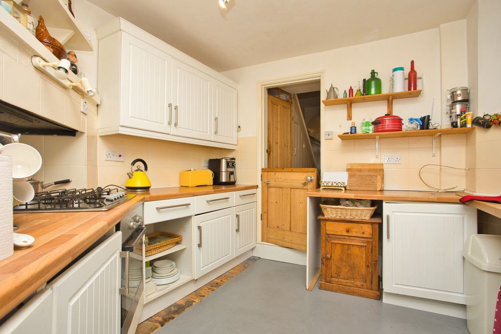 Property photo 3 of 8 Picture 3