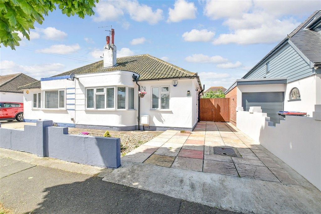 Property photo 1 of 9 External (Web)