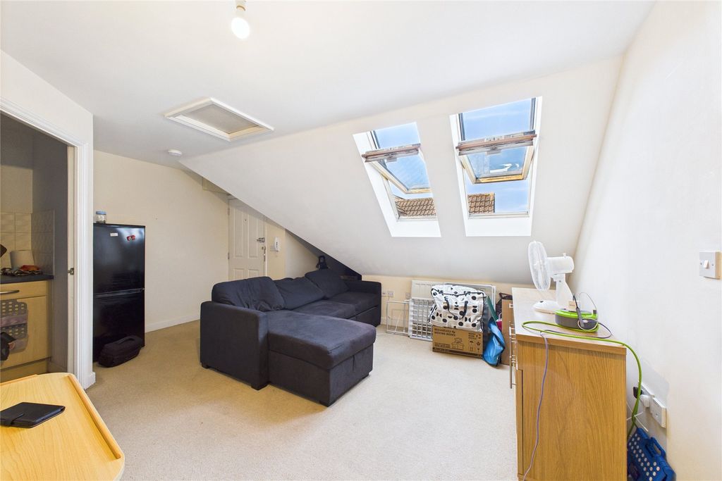 Property photo 2 of 4 Picture No. 11