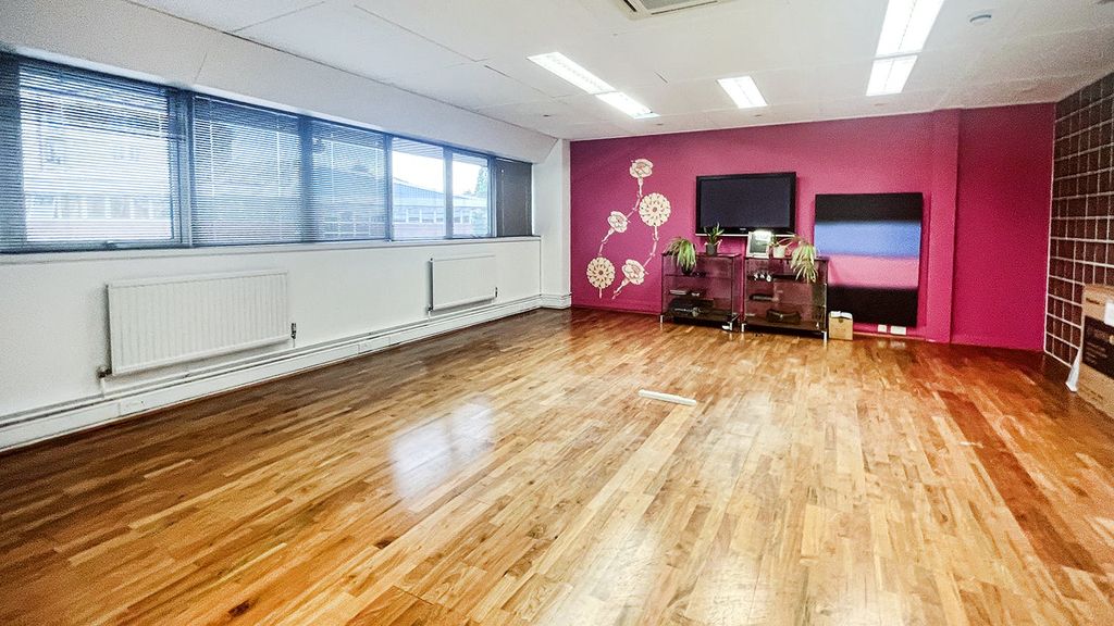 Property photo 2 of 6 1719 Garway Road Bayswater London W2 Office To Let West London View From Westbourn Grove Ext Main.Jpg