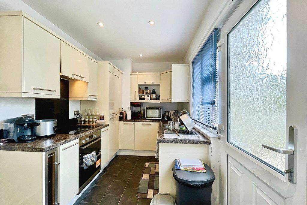 Property photo 3 of 13 Picture No. 05