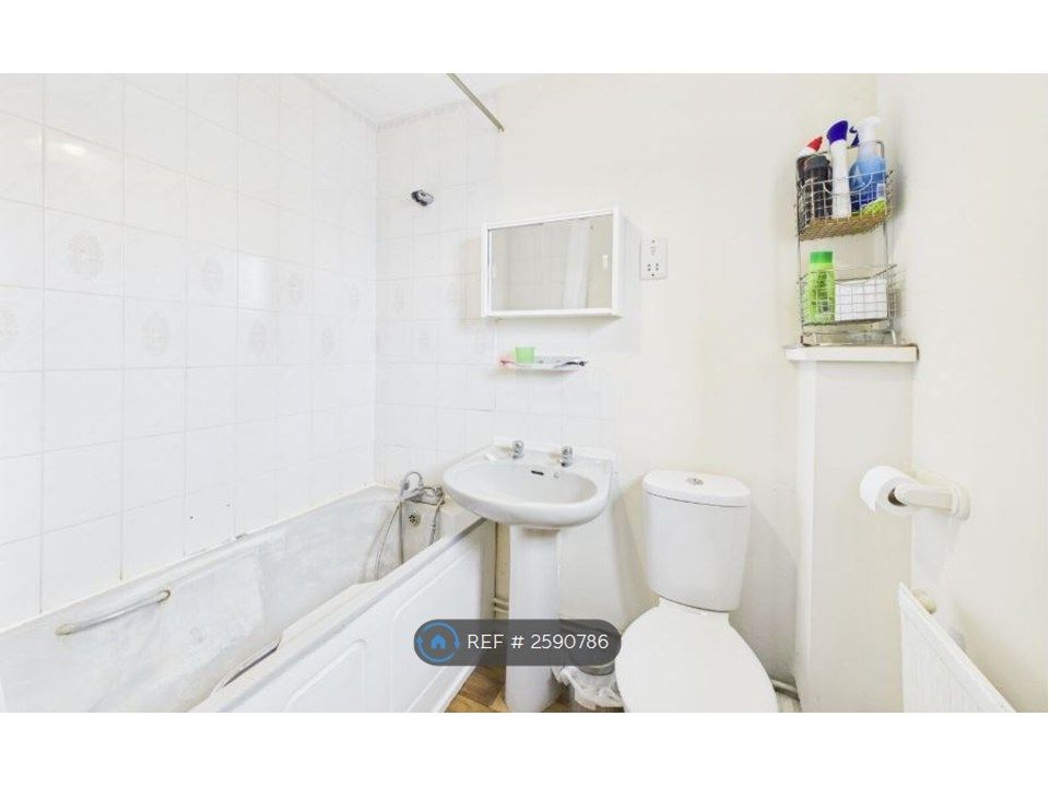 Property photo 2 of 2 Bathroom