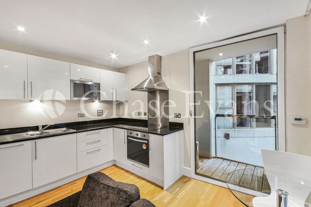 Property photo 1 of 10 Kitchen