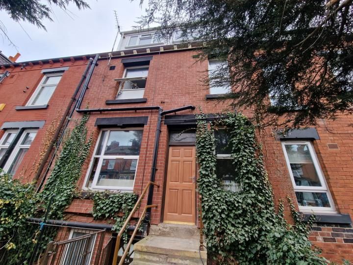 Property photo 1 of 9