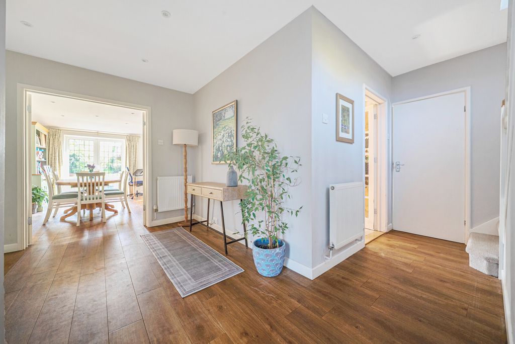 Property photo 3 of 27 1-69E9F1Cda5B6c-1...