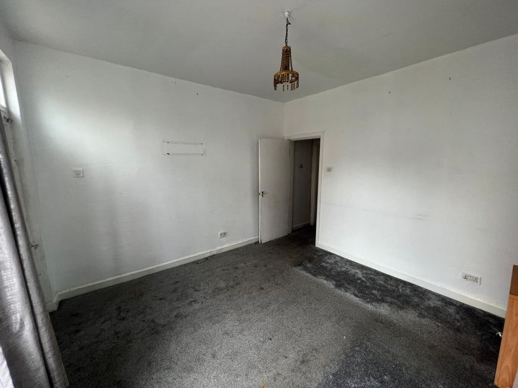 Property photo 3 of 10 Image 3