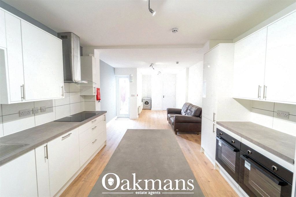 Property photo 3 of 29 Picture No. 33