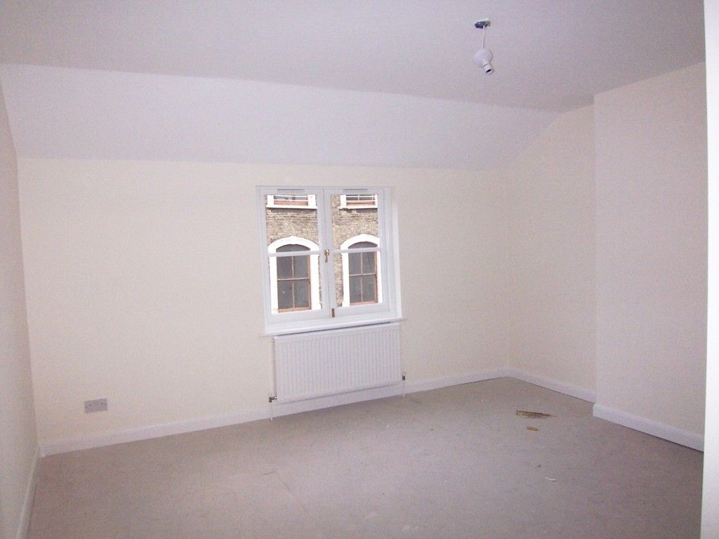Property photo 2 of 5 Double Bedroom