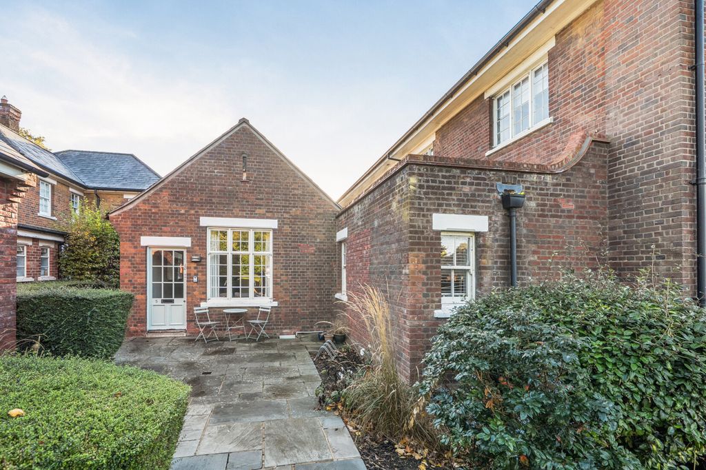 Property photo 1 of 18 1536950-6-6Ad1E2c...