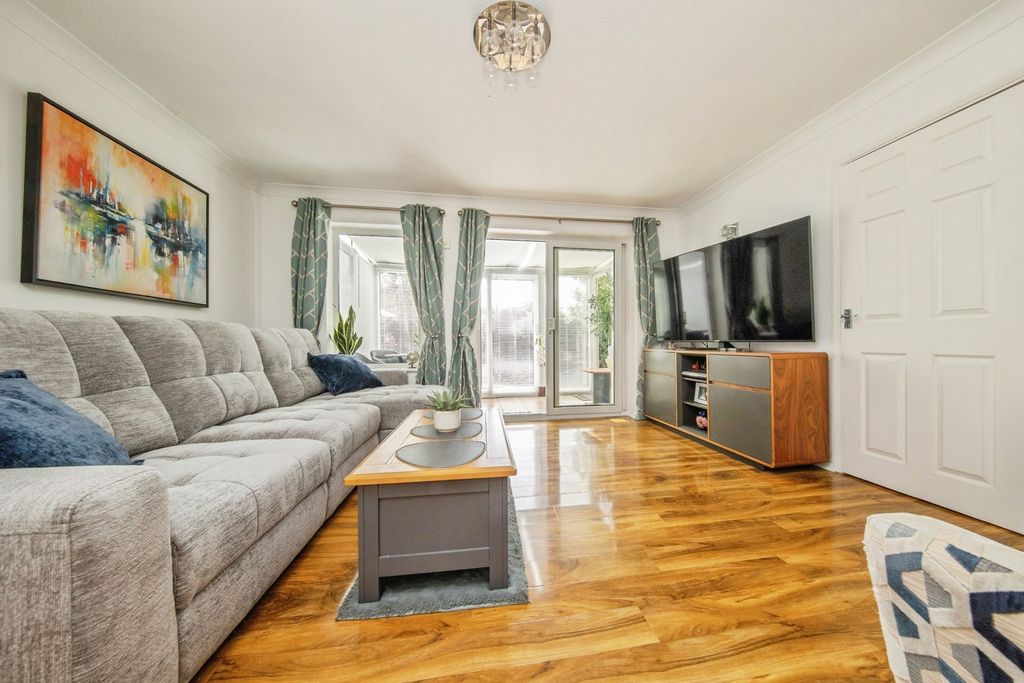 Property photo 2 of 22 Pbox-Img.Jpg