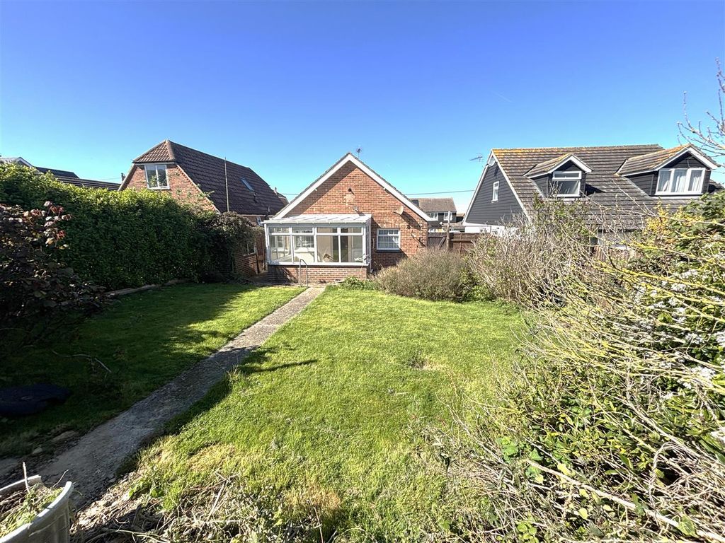 Property photo 2 of 14 Garden