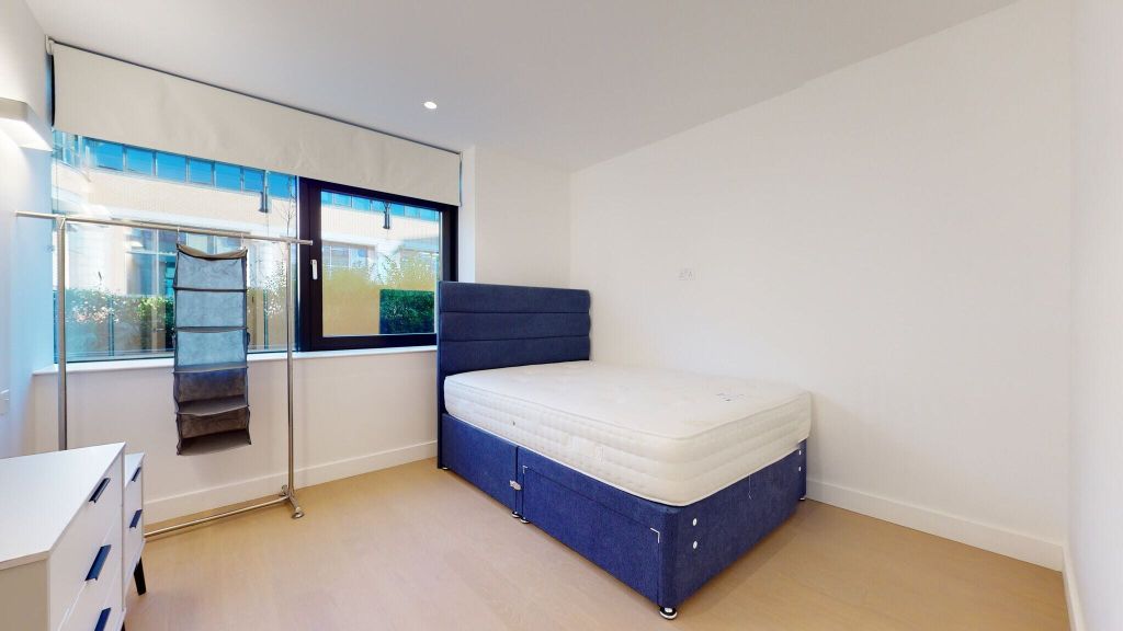 Property photo 3 of 20 Bedroom