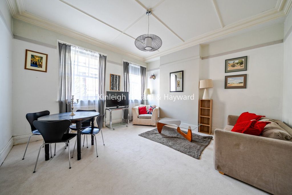 Property photo 2 of 18 Picture No. 09