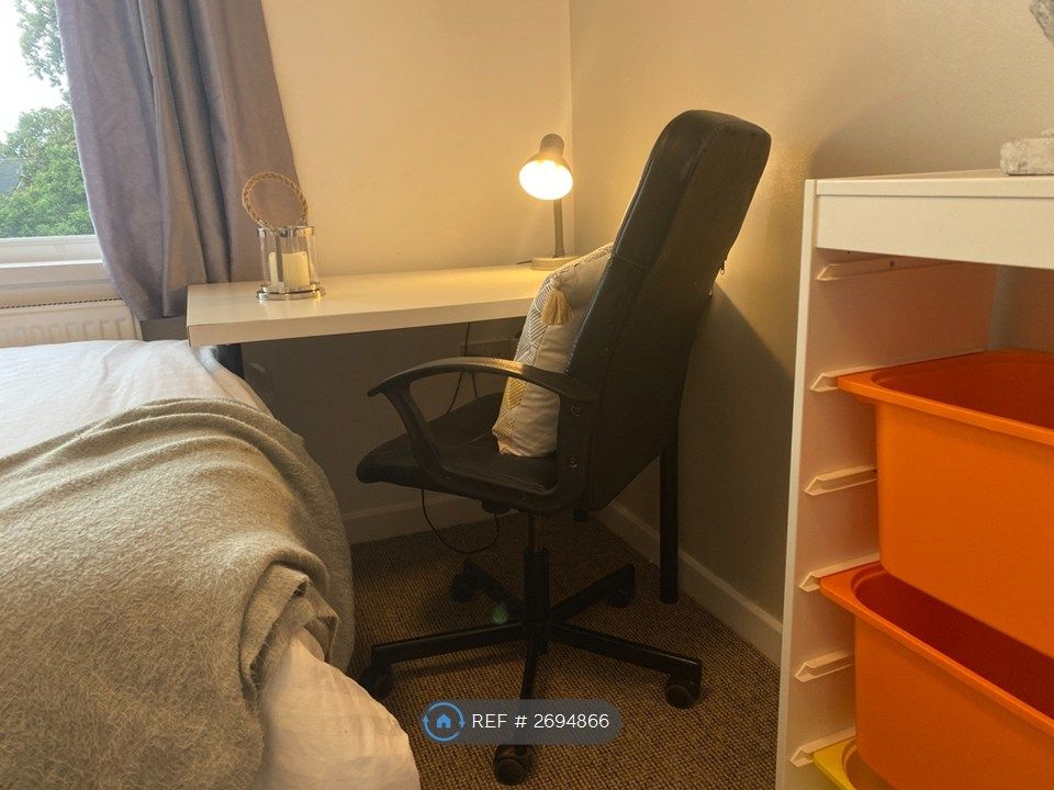 Property photo 2 of 8