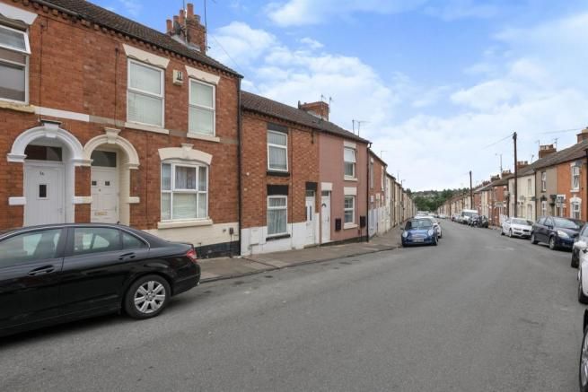 Property photo 2 of 11 Front