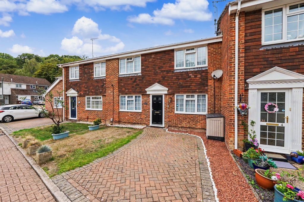 Property photo 1 of 13 4657383