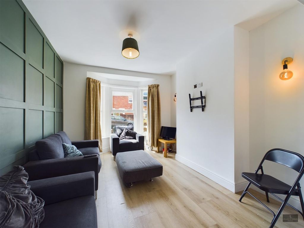 Property photo 1 of 10 Cam01856G0-Pr0134-Still004.Jpg