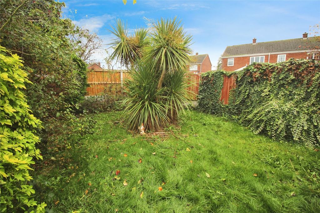 Property photo 2 of 15 Gardens