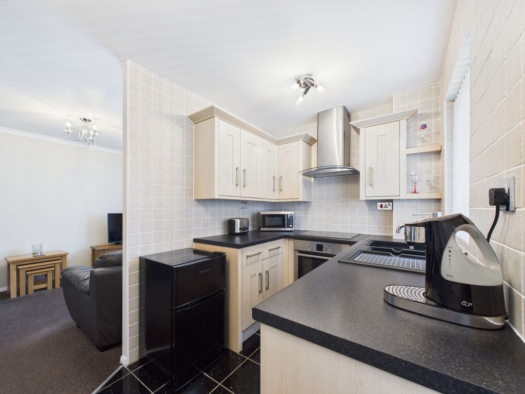 Property photo 2 of 12