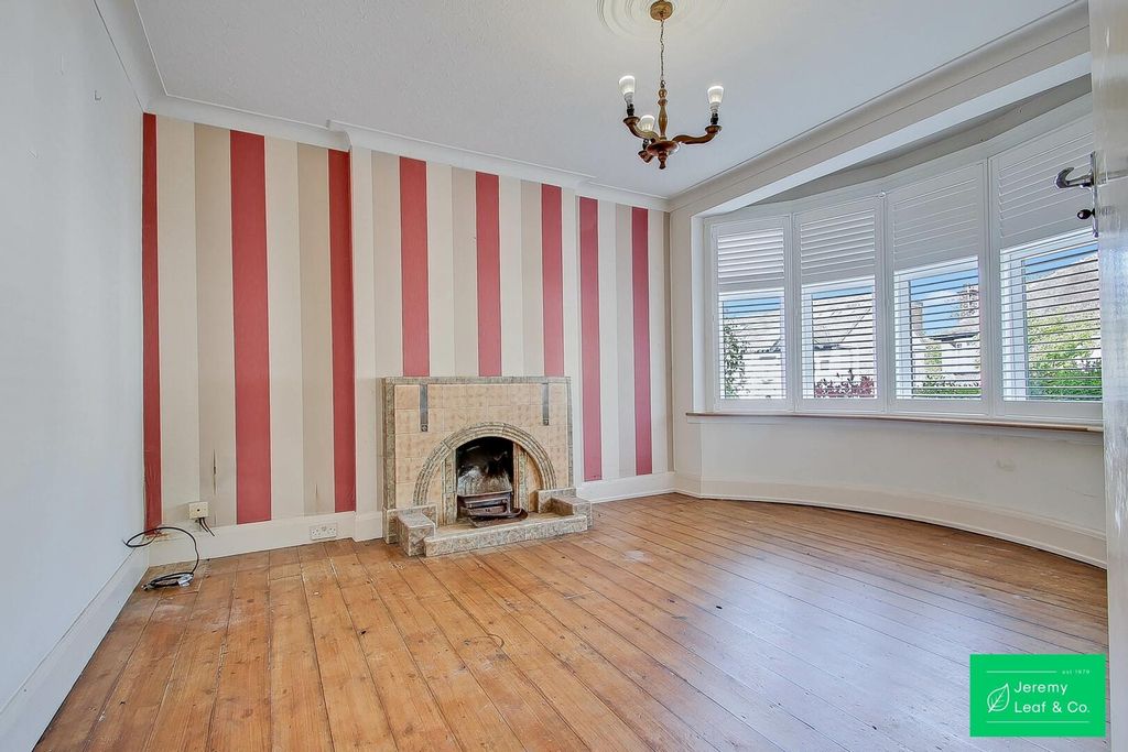 Property photo 3 of 15 Living Room