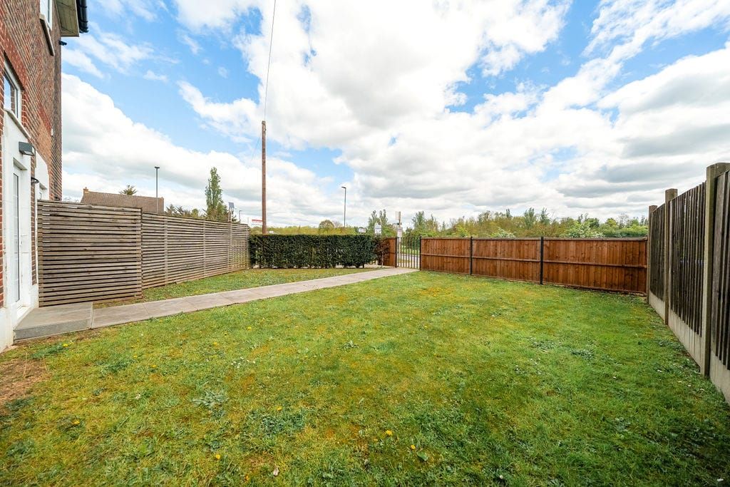 Property photo 3 of 26