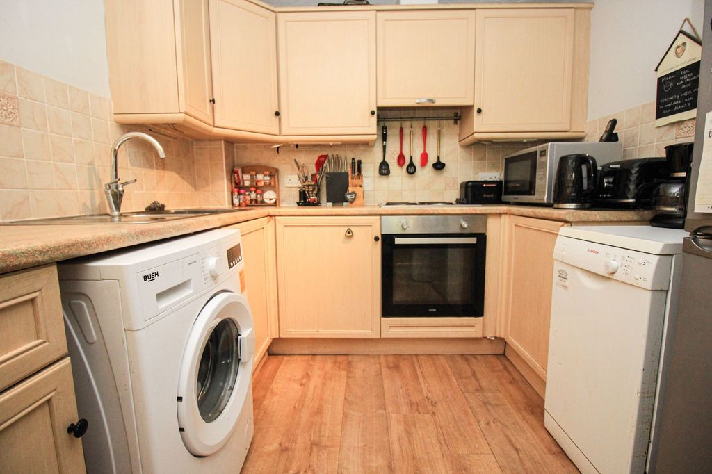 Property photo 2 of 15