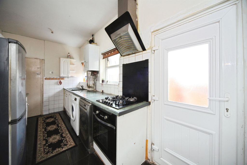 Property photo 3 of 16