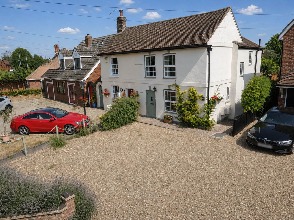 Property photo 1 of 19 Picture No. 05