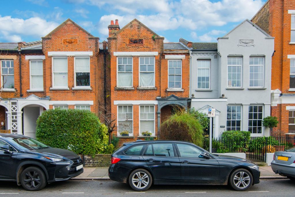 Property photo 2 of 10