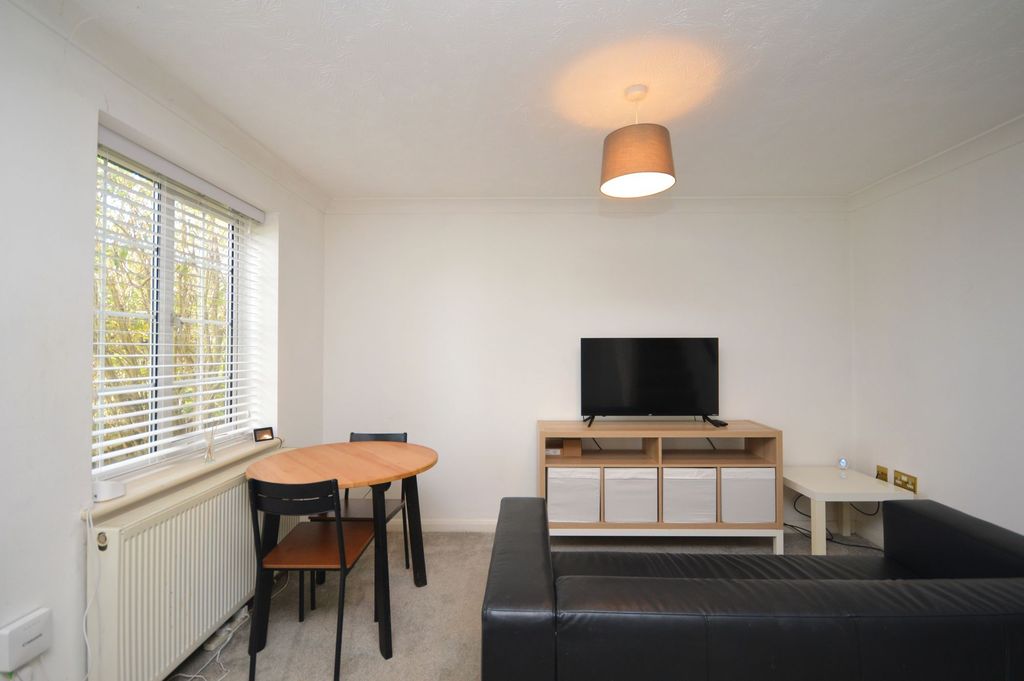 Additional image 6 of 1 bed terraced house for saleCromwell Park Place, Folkestone CT20